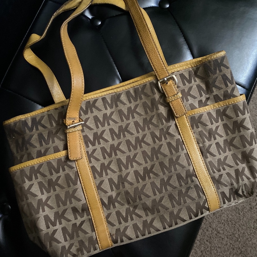 Michael Kors purse bag